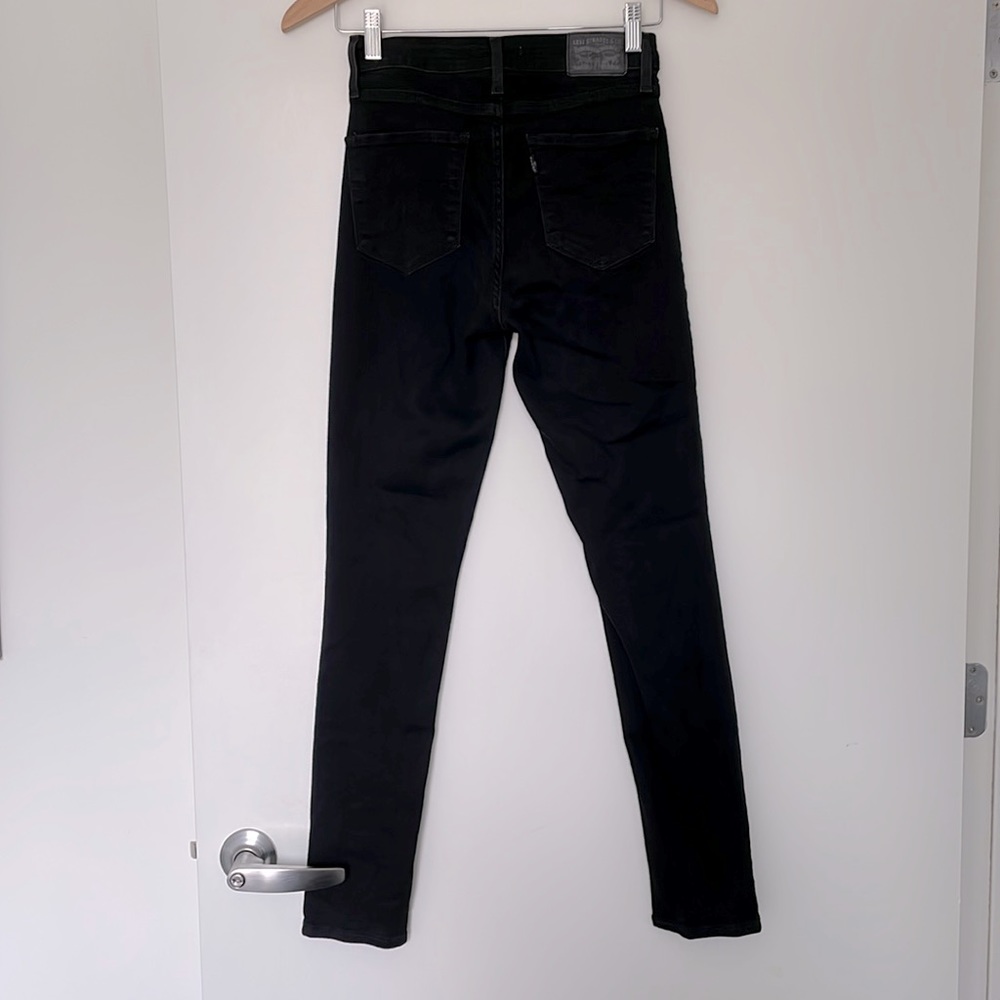 Levi’s 721 high-rise skinny women’s jeans in soft black - 27Wx30L